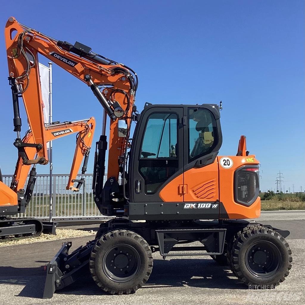 Develon DX100W-7 Колёсные экскаваторы