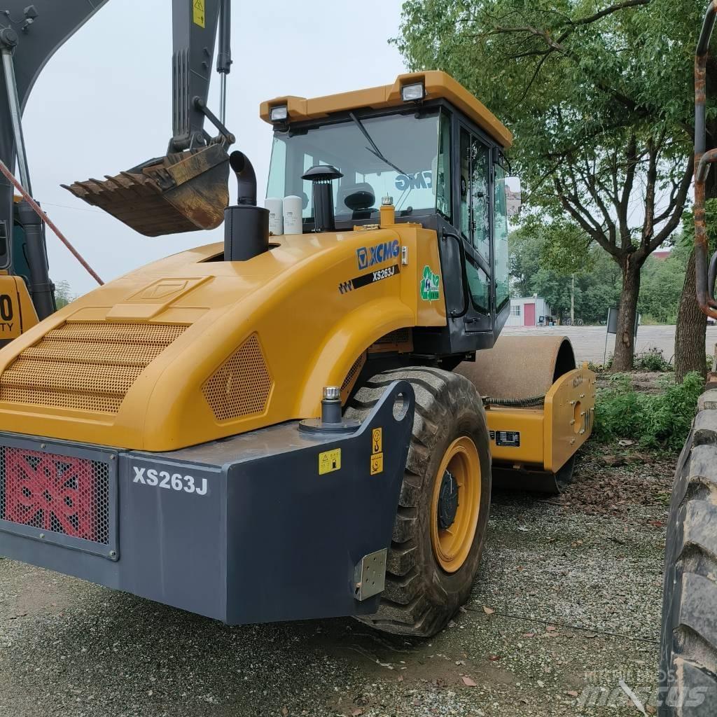 XCMG XS 263 J Грунтовые катки