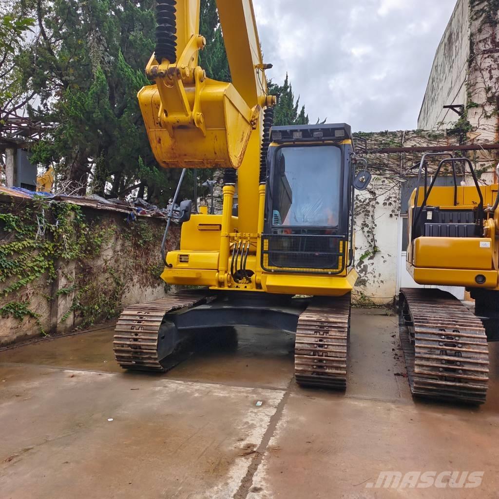 Komatsu PC 130-7 Гусеничные экскаваторы