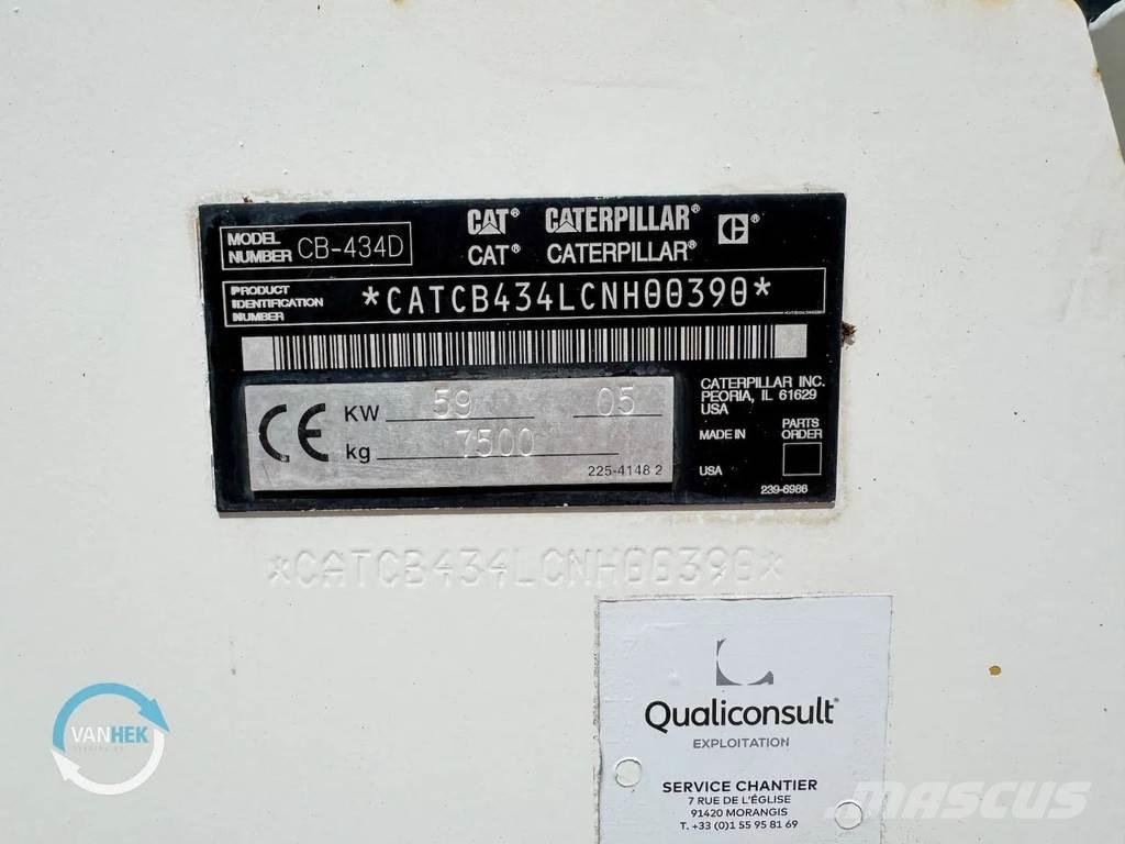 CAT CB434D Катки тротуарные