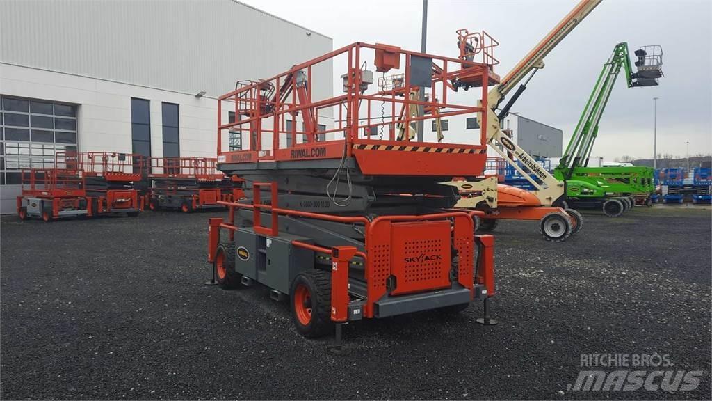 SkyJack 9250RT Ножничные подъемники