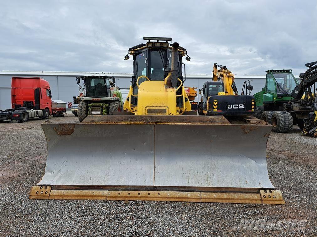 Komatsu D 61 PXi-24 Гусеничные бульдозеры