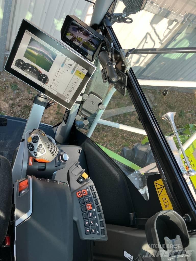 CLAAS Jaguar 950 Самоходные кормоуборочные комбайны