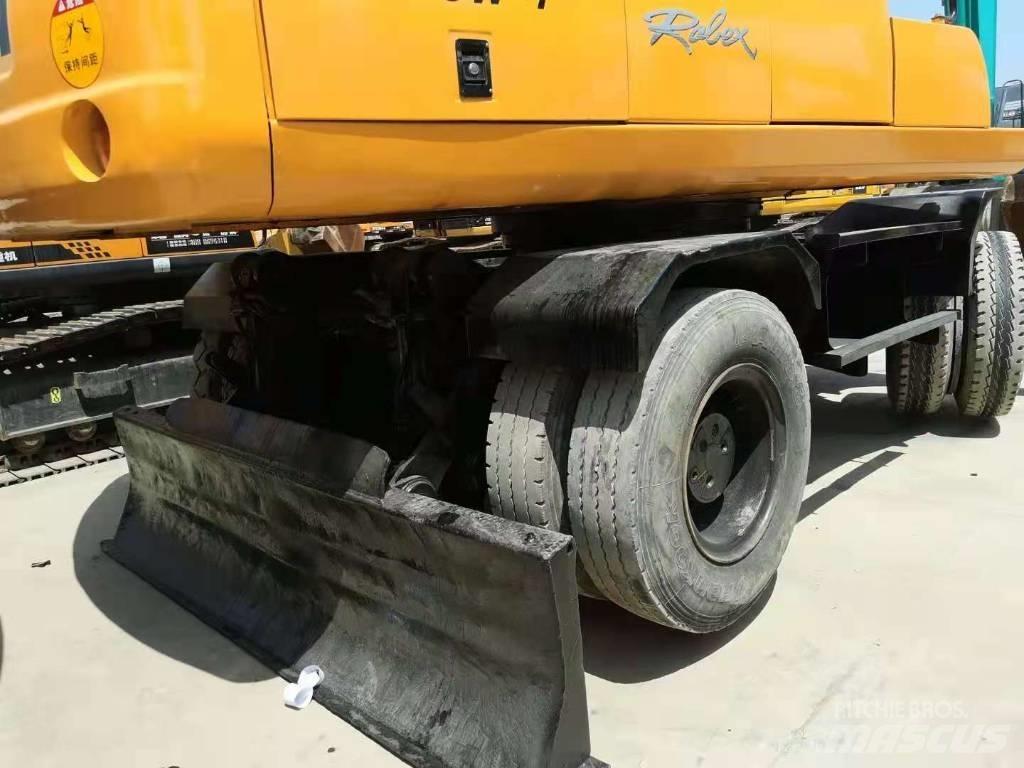 Hyundai R210W-7 Колёсные экскаваторы