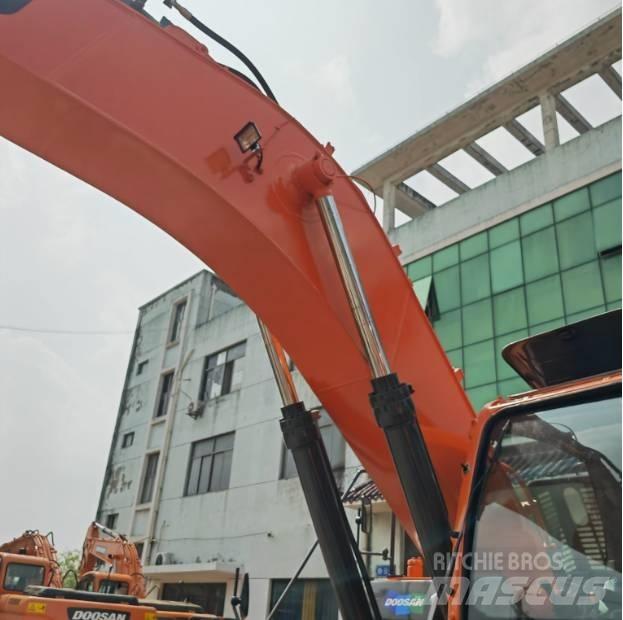 Doosan DX340LC-9C Гусеничные экскаваторы