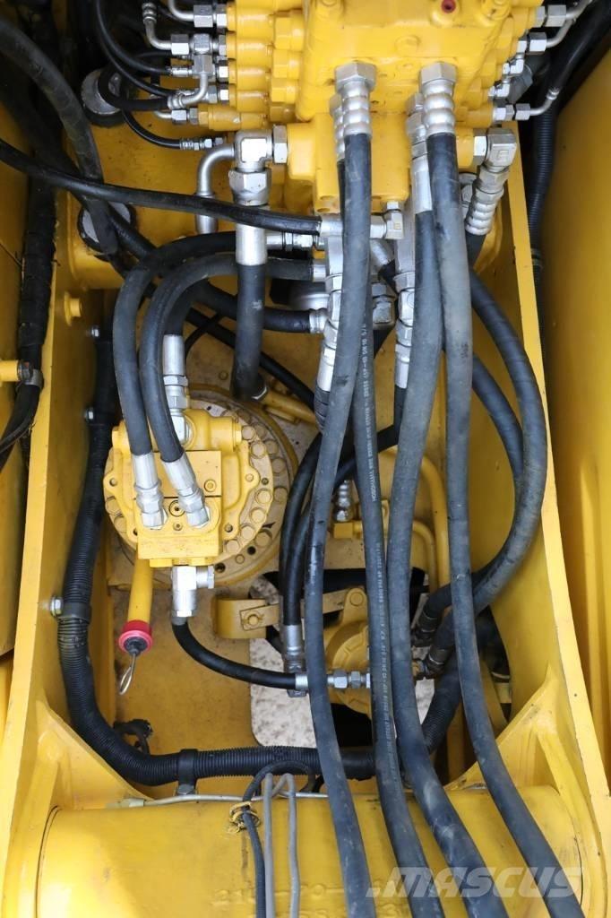 Komatsu PC 130-7 Гусеничные экскаваторы