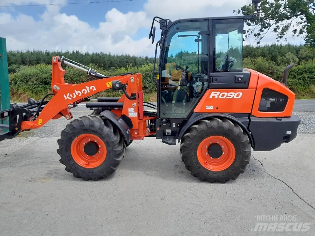 Kubota R 090 Телескопические погрузчики