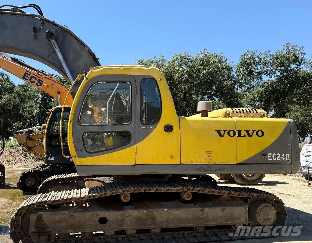 Volvo EC240 Экскаваторы с большим вылетом