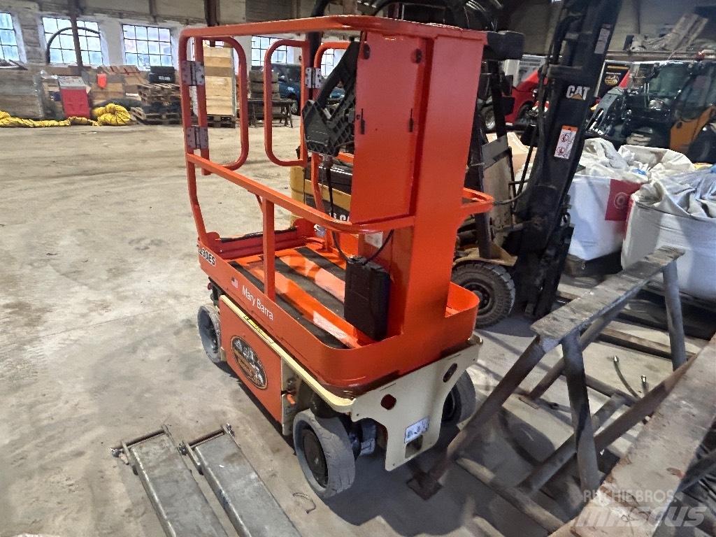 JLG 1230 ES Вертикальные мачтовые подъемники