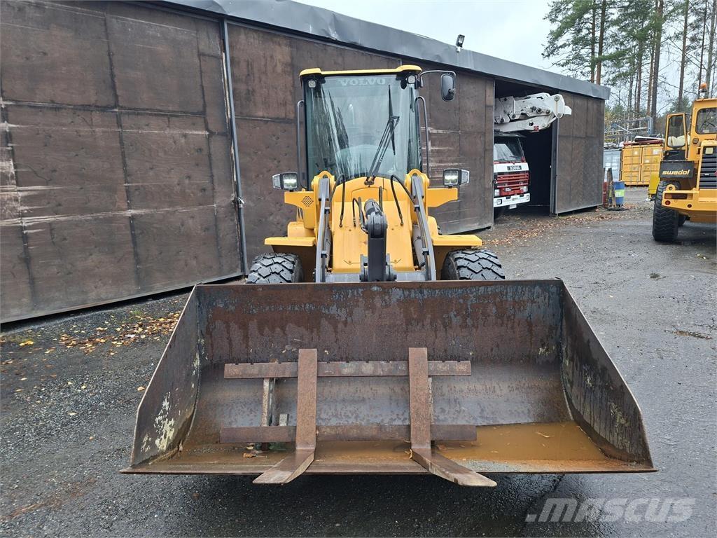 Volvo L30B Фронтальные погрузчики