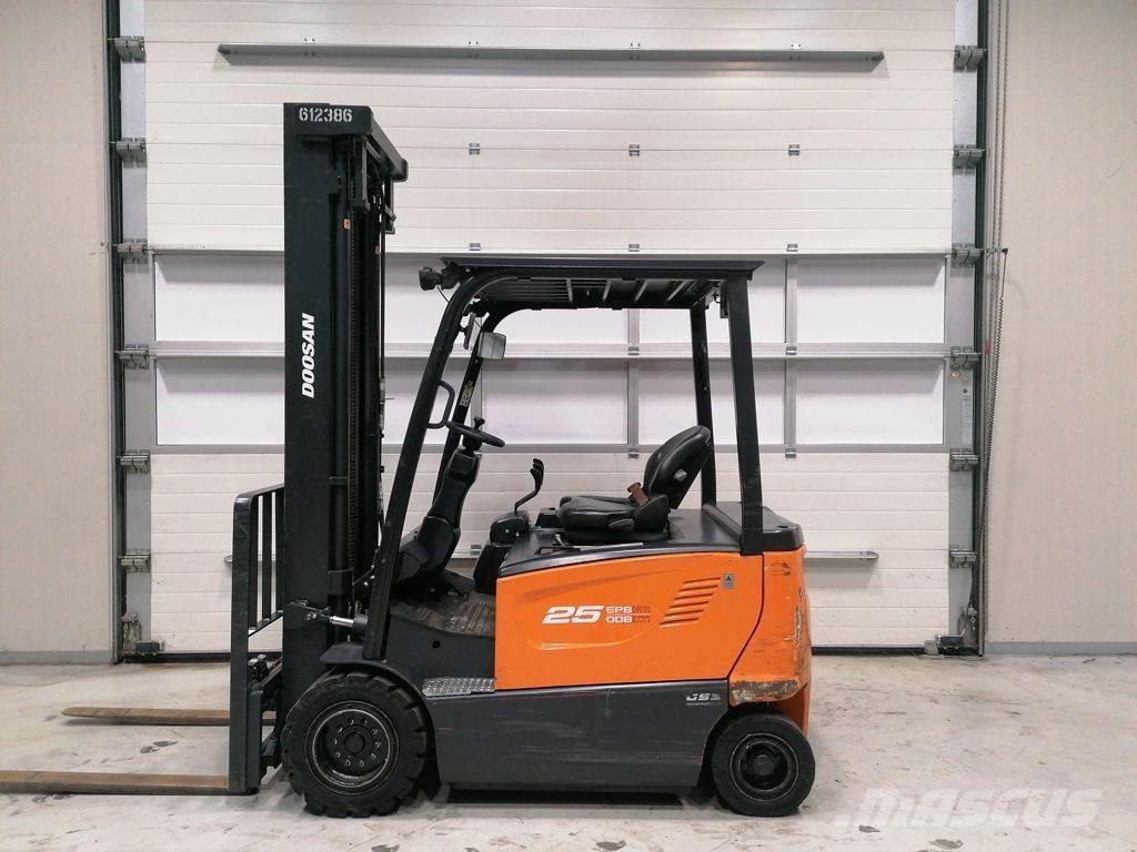 Doosan B25X-7 Электропогрузчики