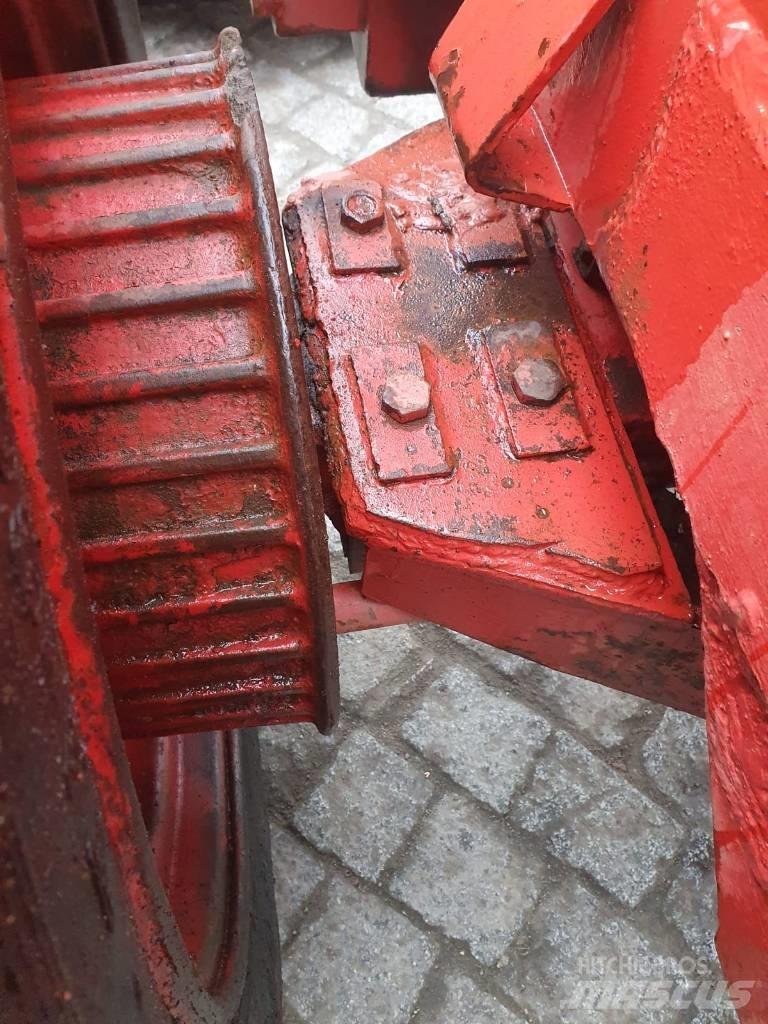 LKT 80 Трелевочные трактора