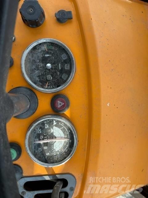 Renault R 65 14 LS Трактора