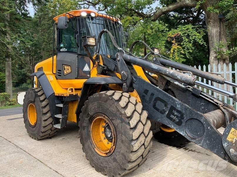 JCB 437 HT Фронтальные погрузчики