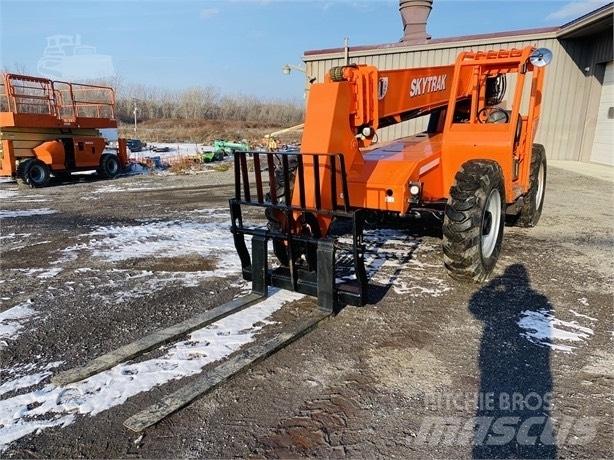 SkyTrak 6042 Телескопические погрузчики