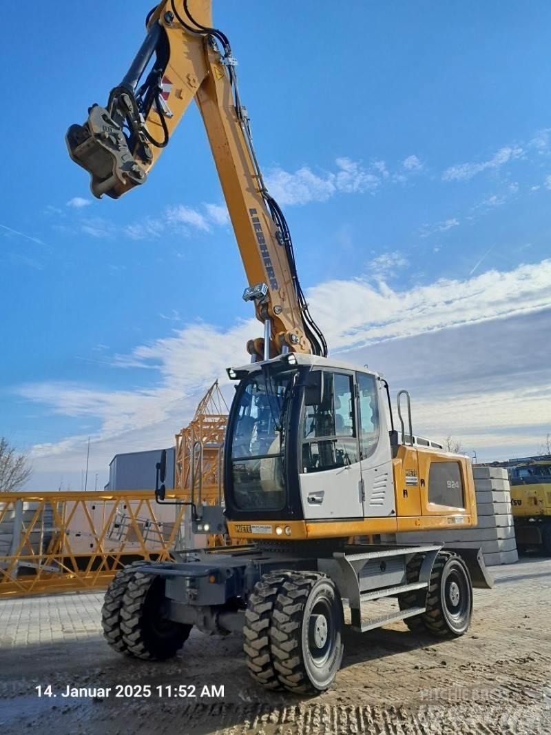 Liebherr A924 Колёсные экскаваторы