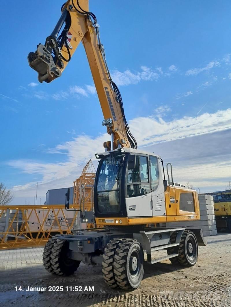 Liebherr A924 Колёсные экскаваторы