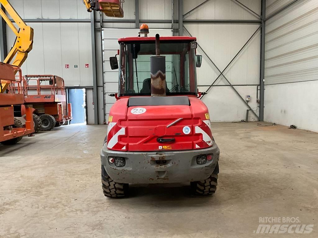 Volvo L 25 F Фронтальные погрузчики