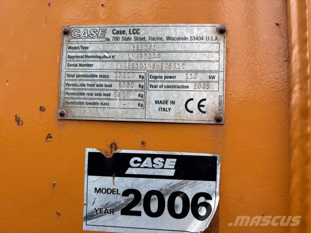 CASE 621 D XT Фронтальные погрузчики