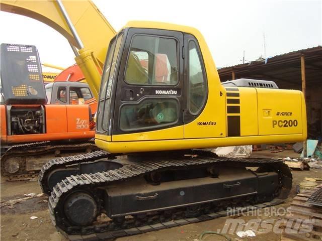 Komatsu PC 200 Гусеничные экскаваторы