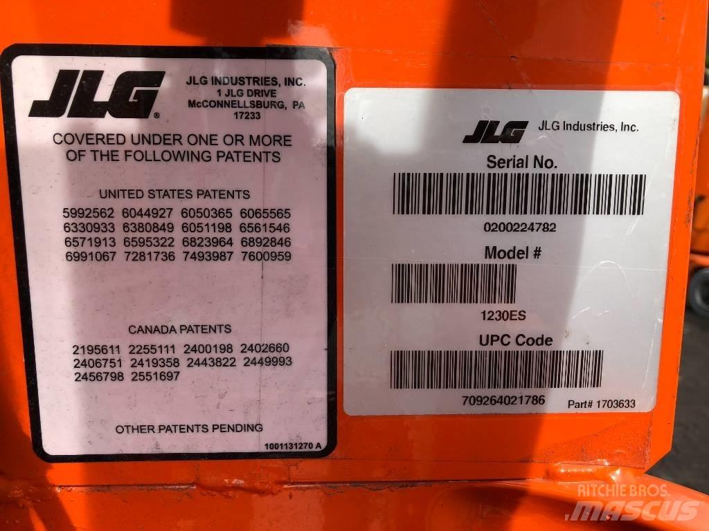 JLG 1230ES      V-3373 Вертикальные мачтовые подъемники
