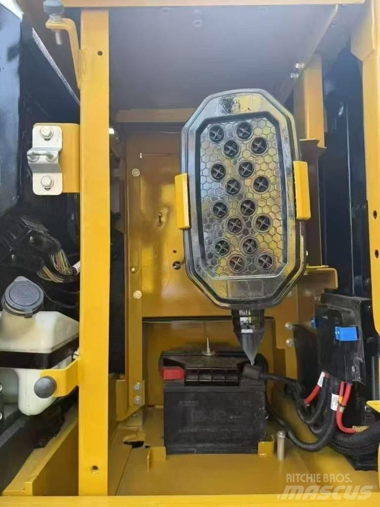 CAT 320 Гусеничные экскаваторы