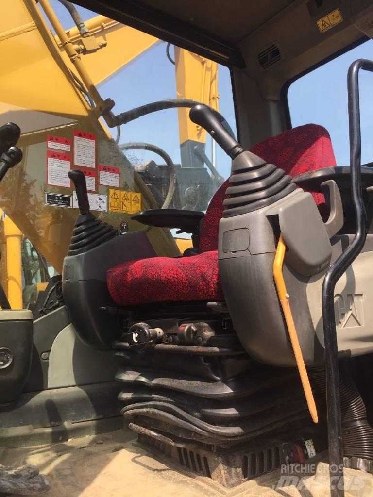 CAT 320 D Гусеничные экскаваторы
