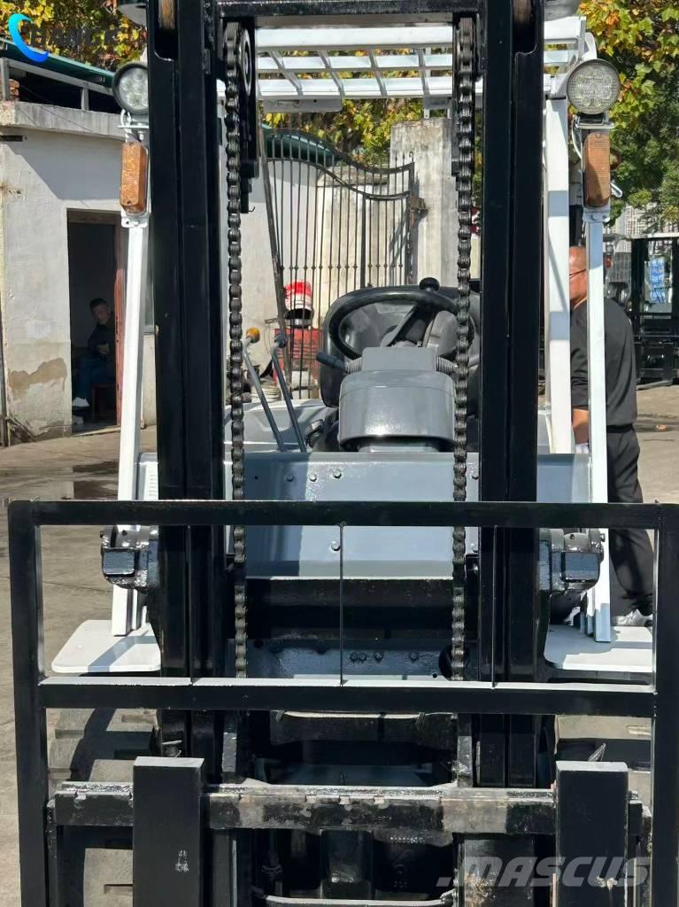 TCM FD35T3C Дизельные погрузчики