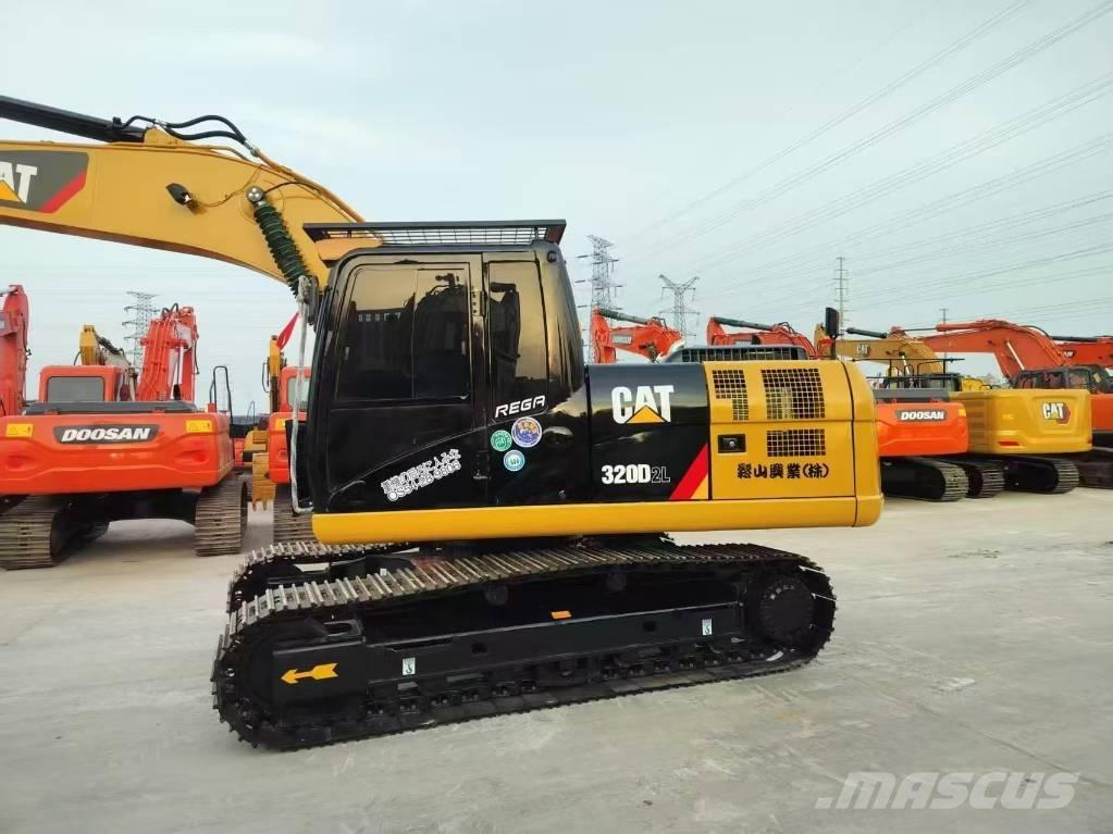 CAT 320D2L Гусеничные экскаваторы