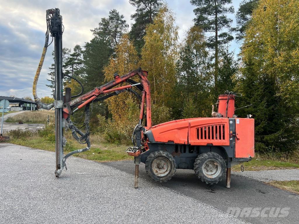 Sandvik DC 125R Буровые вышки