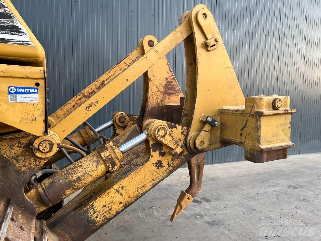 CAT D7H Гусеничные бульдозеры