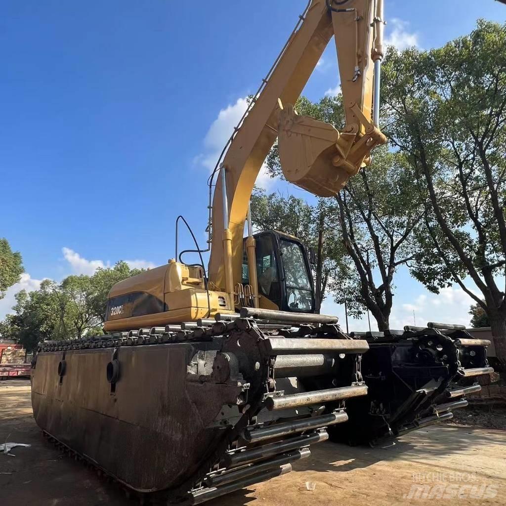 CAT 320 C Гусеничные экскаваторы