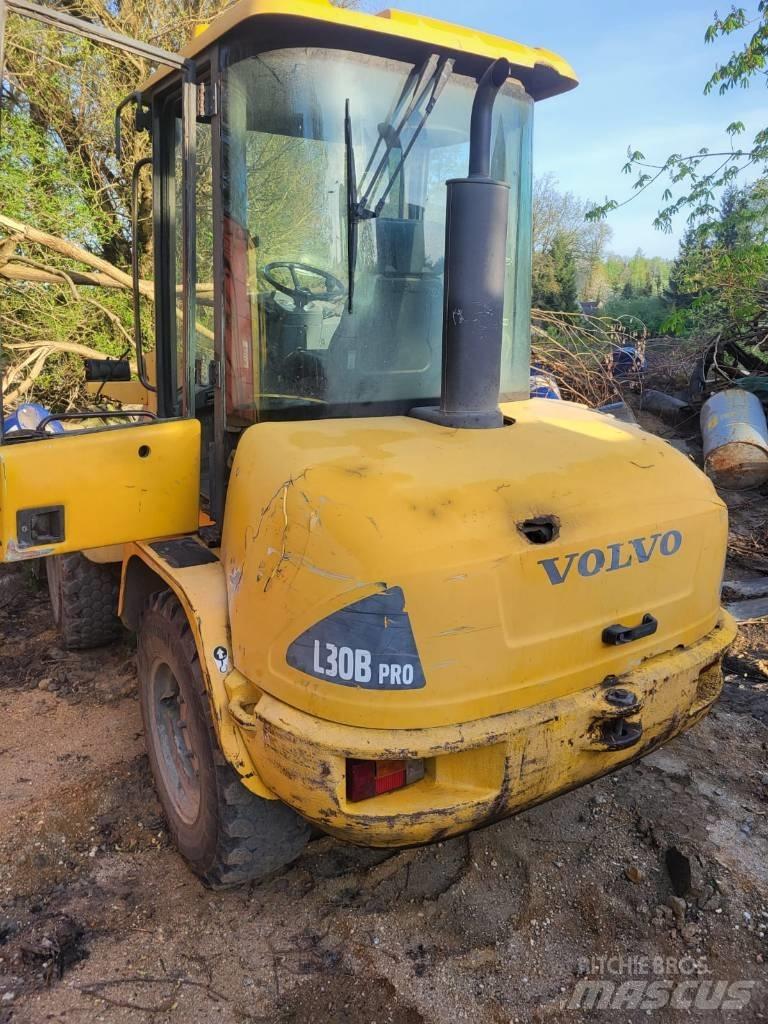 Volvo L 30 B Фронтальные погрузчики