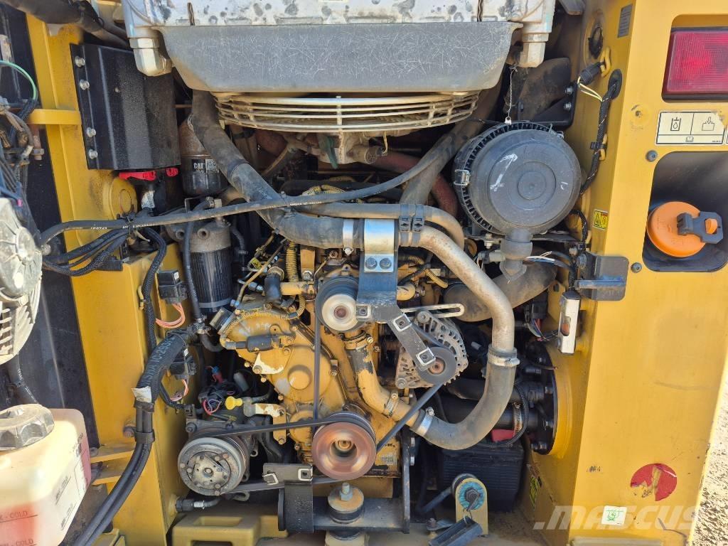 CAT 249 D Мини-погрузчики