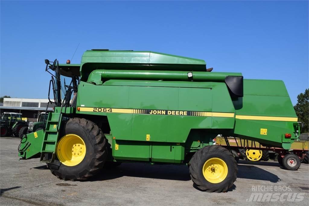 John Deere 2064 Зерноуборочные комбайны