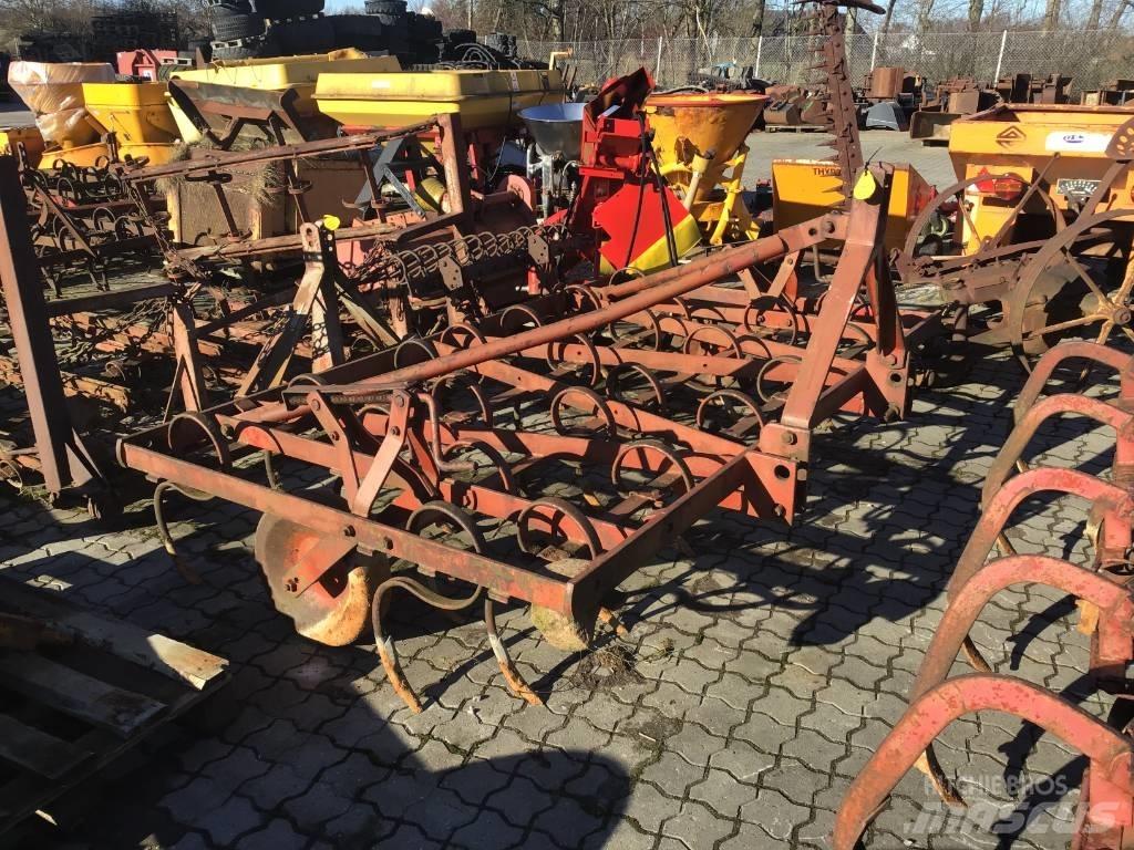 Kongskilde 25 tands Пружинные бороны
