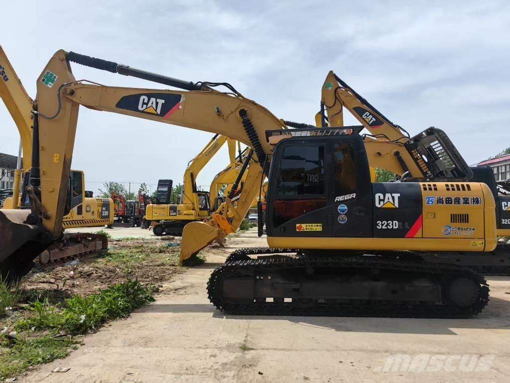 CAT 323 D Гусеничные экскаваторы