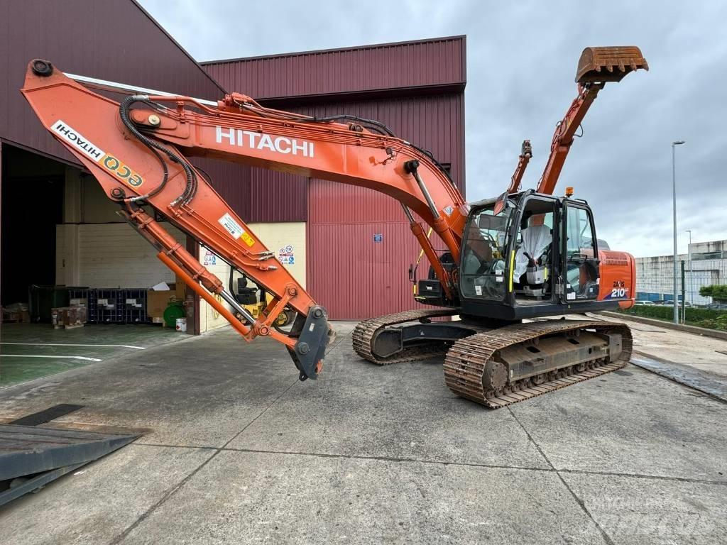 Hitachi ZX 210 LC-6 Гусеничные экскаваторы