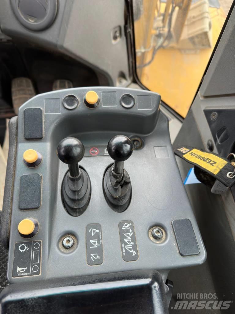 CAT 962 K Фронтальные погрузчики
