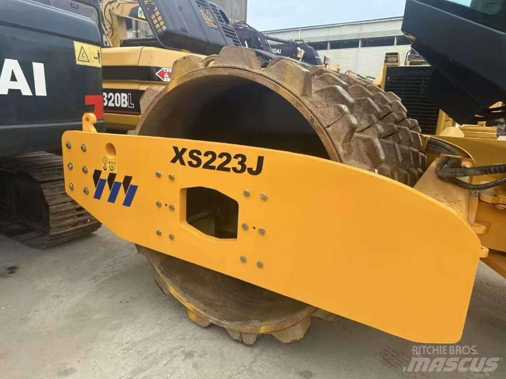 XCMG XS 223 J Грунтовые катки