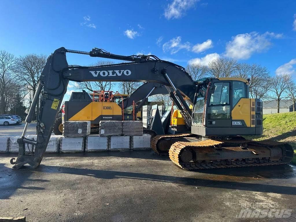Volvo ECR 235 EL Гусеничные экскаваторы