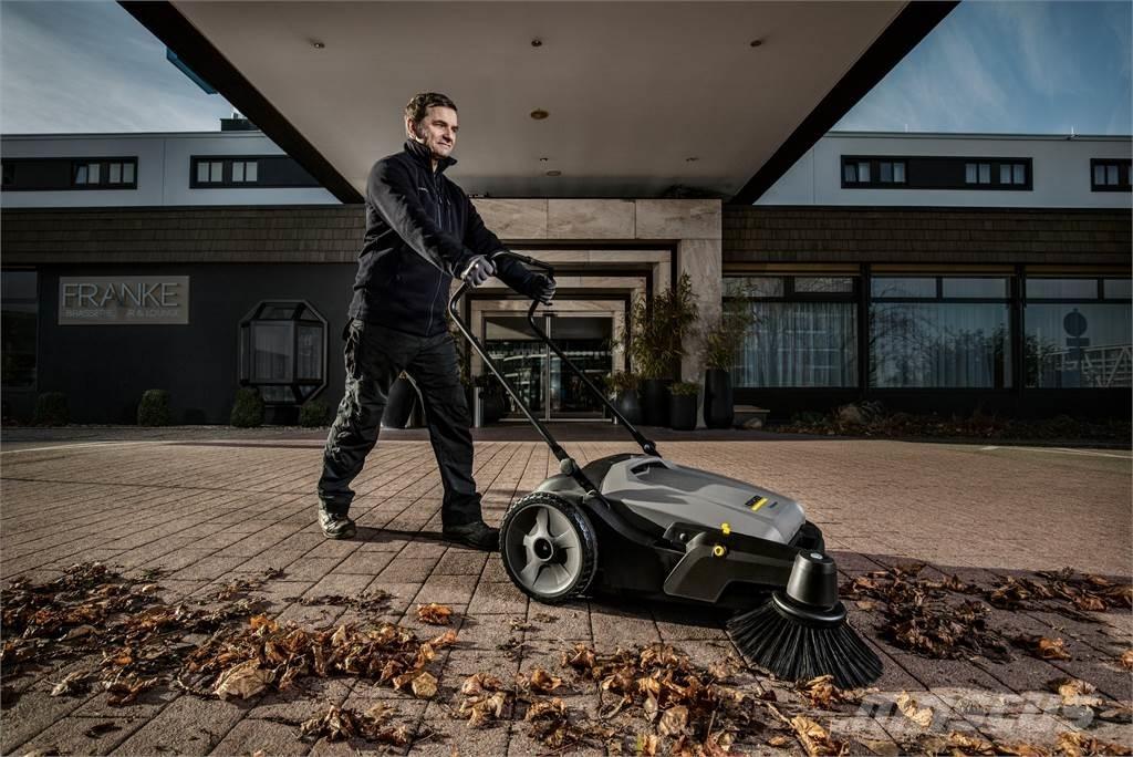 Kärcher KM 70/15 C Вакуумные уборочные машины