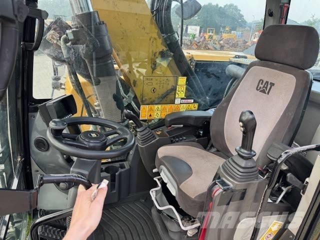 CAT M 320 F Колёсные экскаваторы