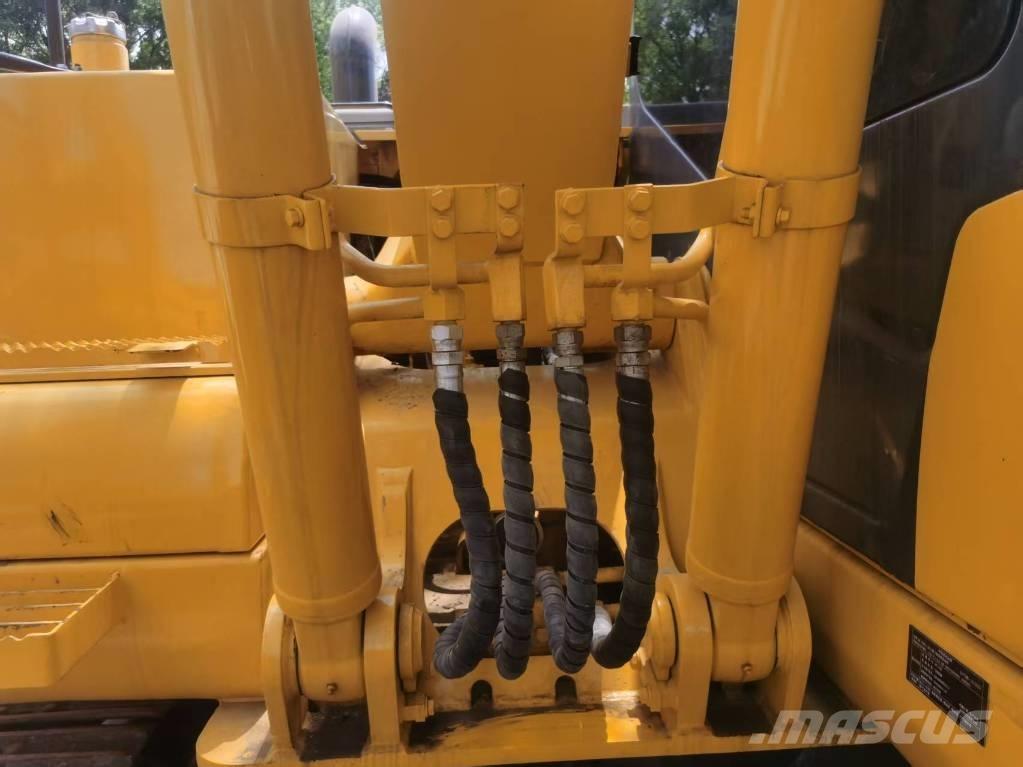 Komatsu PC 130 Гусеничные экскаваторы