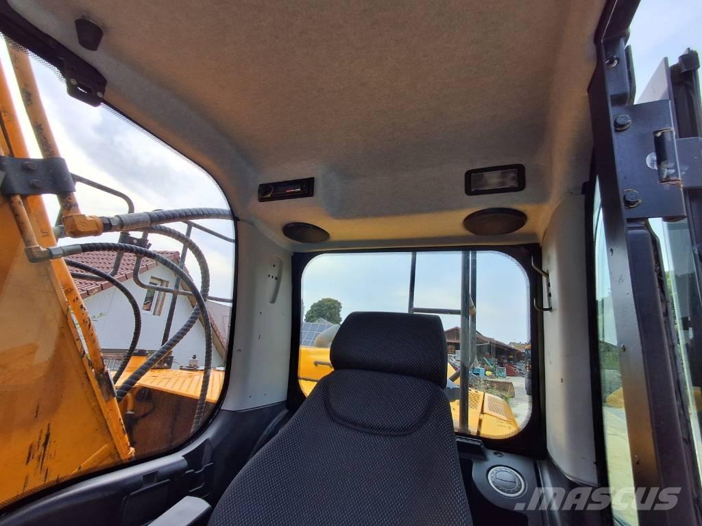 JCB JS210LC T4F Гусеничные экскаваторы
