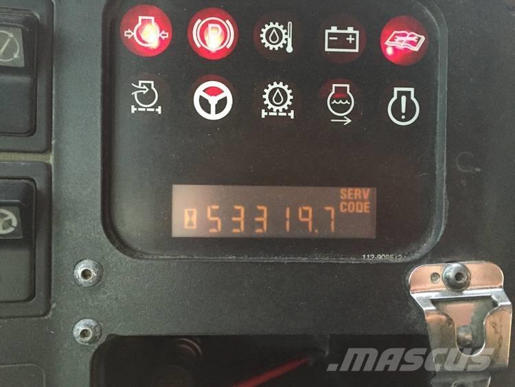 CAT 775 D Карьерные самосвалы