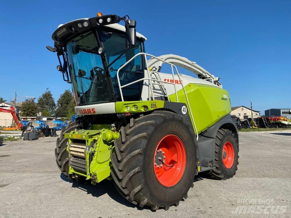 CLAAS Jaguar 950 Самоходные кормоуборочные комбайны