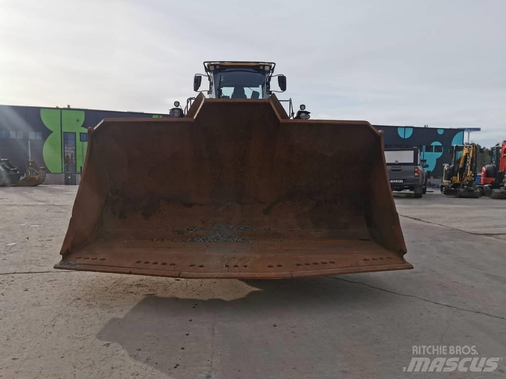 CAT 980M Фронтальные погрузчики