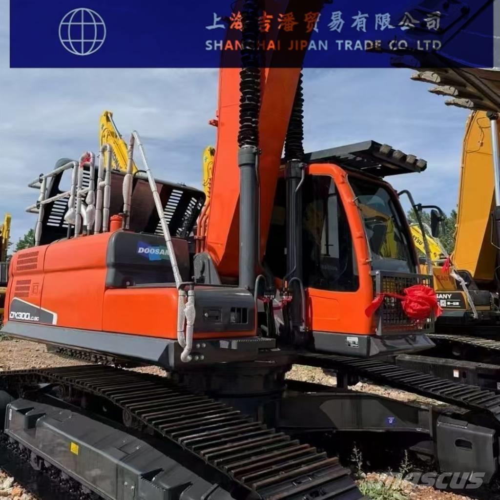 Doosan DX 300 Гусеничные экскаваторы