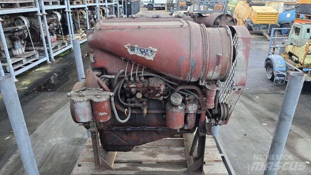 Deutz F4L514 Двигатели